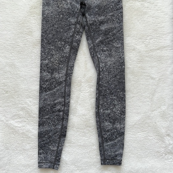 Lululemon Wunder Under Low-Rise leggings - Picture 3 of 8